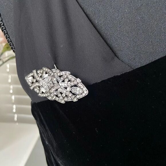 Lafayette 148 NY Black Velvet Maxi Dress Sz 4 with Brooch Christmas‎ New Year - Picture 5 of 11